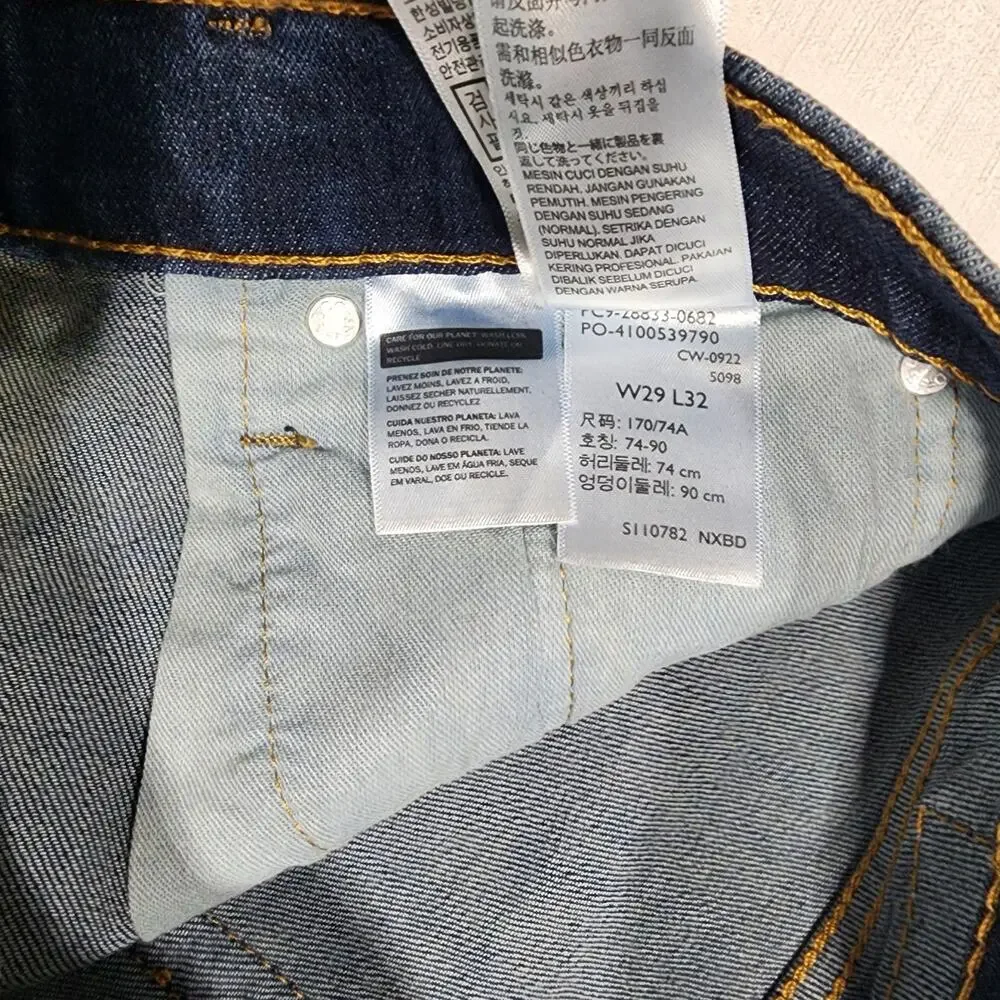 Levis new tags